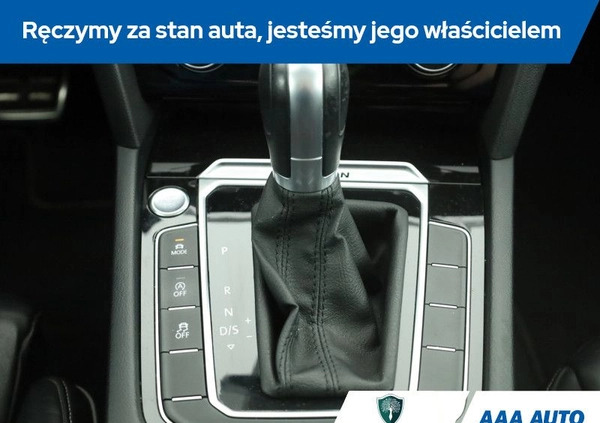 Volkswagen Arteon cena 115000 przebieg: 116349, rok produkcji 2017 z Kłecko małe 352